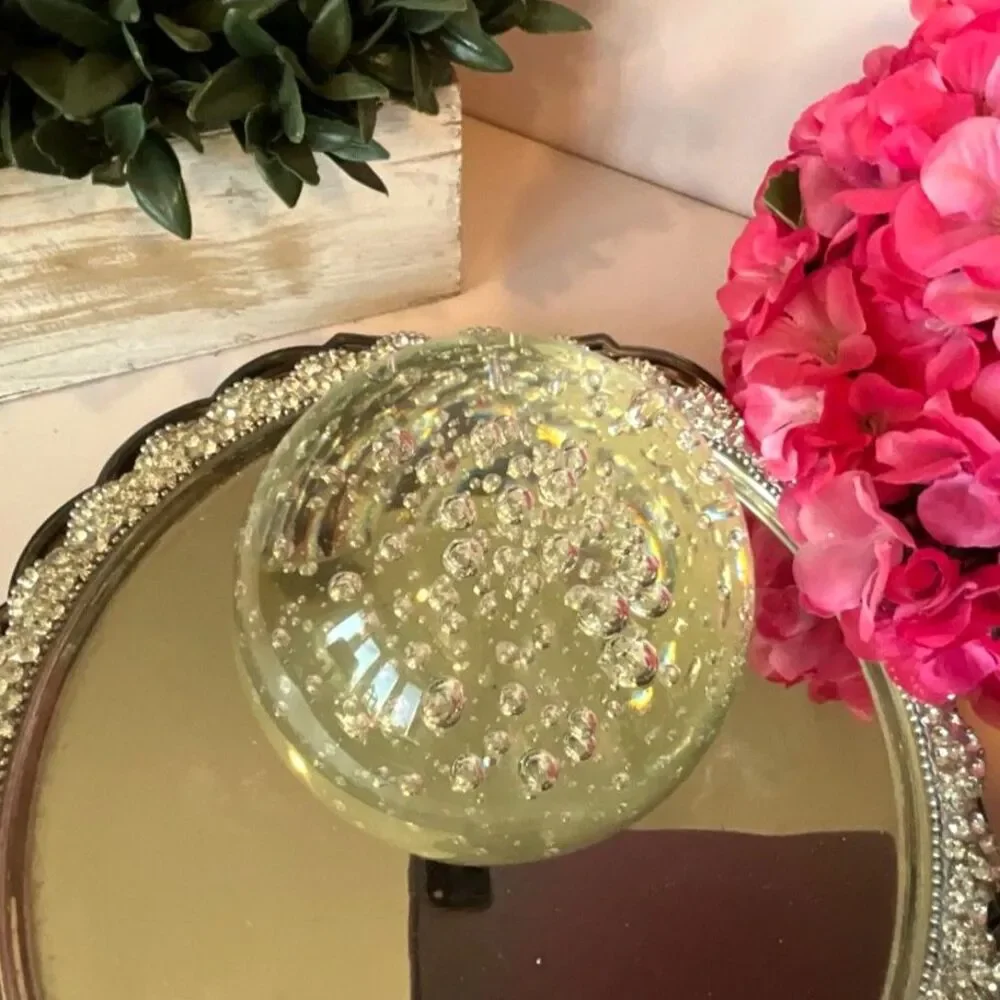 Beautiful vintage clear glass controlled bubble paperweight
